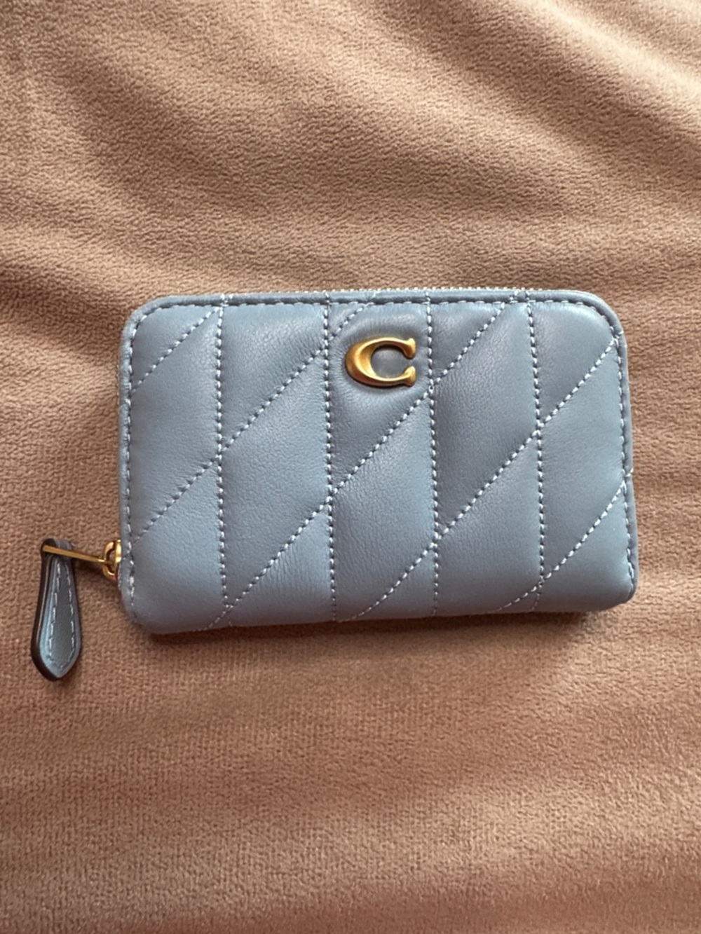 Coach Quilted Light Gray Leather Zip Card Case with Gold Hardware